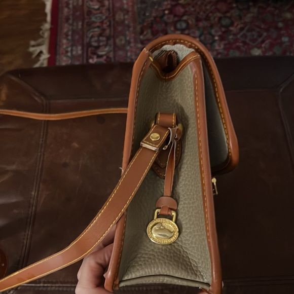 Dooney and Bourke purse - Picture 4 of 13